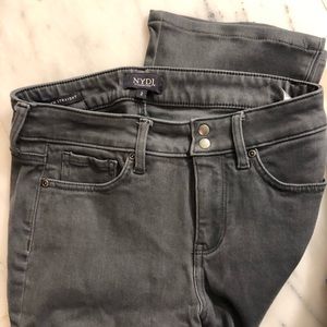 NYDJ, size 2, slight wear, 2 button pewter, nwt